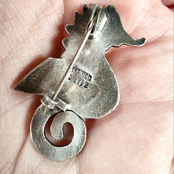 Vintage 1930's-40's Mexico Silver Seahorse Brooch - Picture 4 of 9